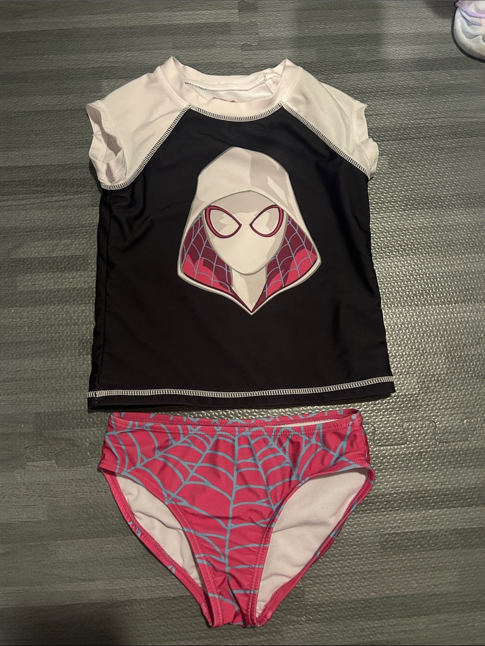 Marvel Girls Black & Pink Spider-Gwen Rash Guard Bikini Set